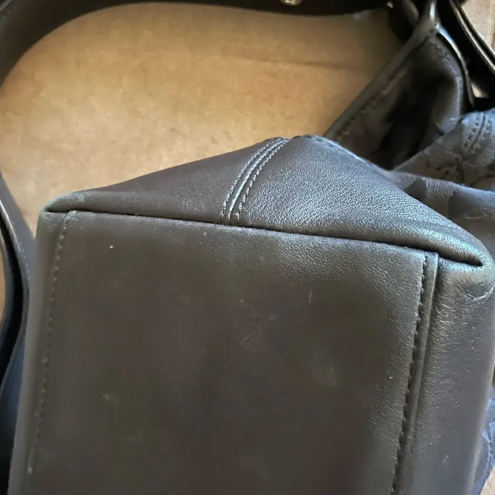 COACH Legacy Duffle in  Small Signature Canvas Black Sholder Bag #25380Excellent